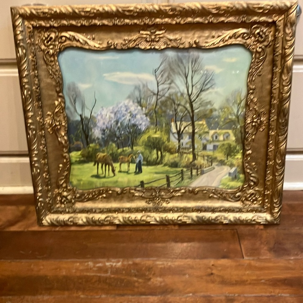 Elegant Gold Baroque Picture Frame Accent